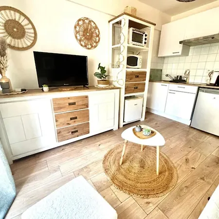 Charming For Two With Balcony In *